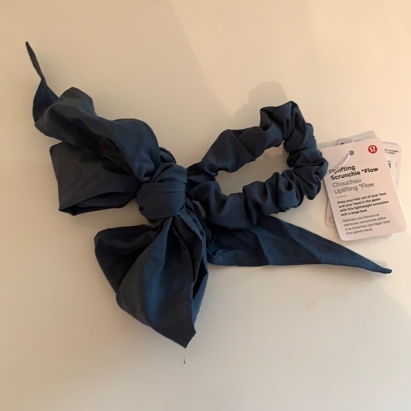 lululemon athletica Accessories - UPLIFTING LULULEMON SCRUNCHIE